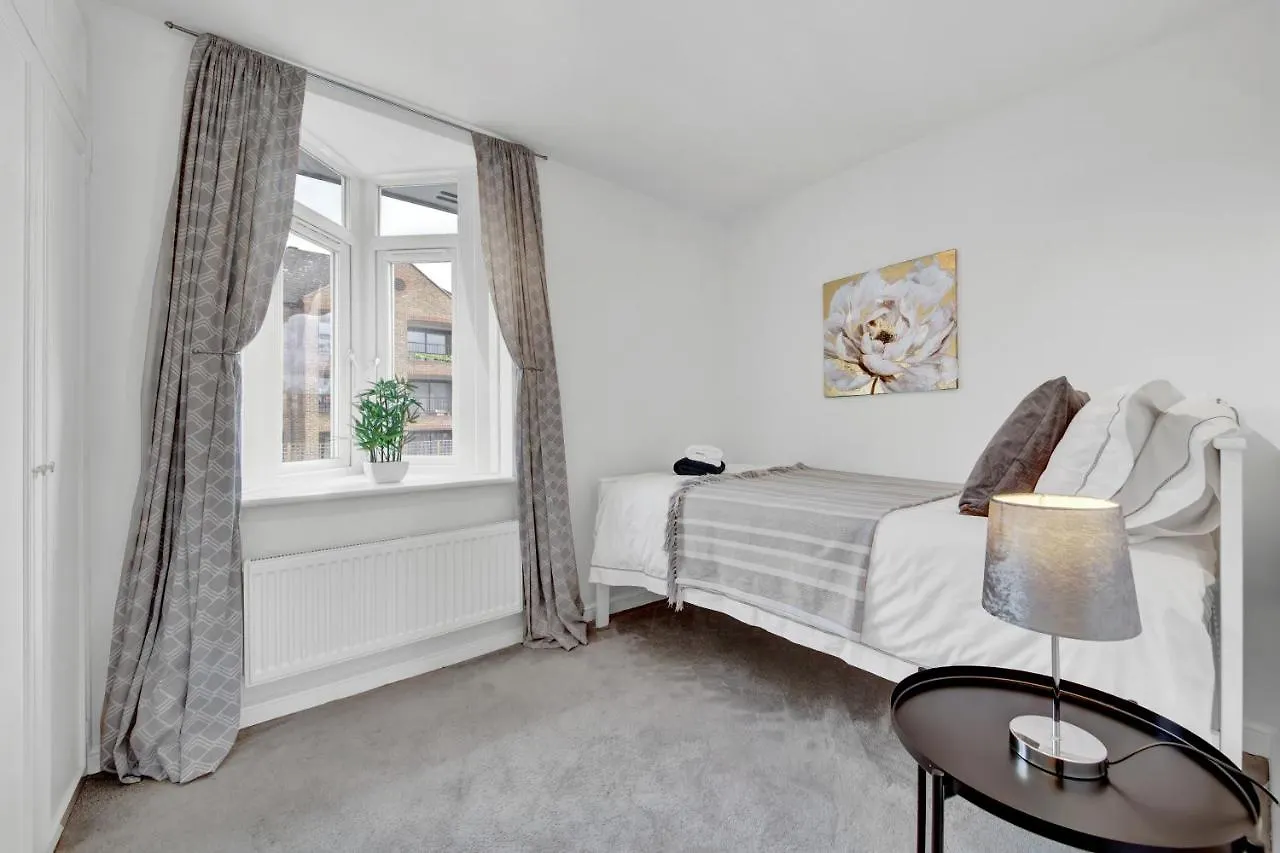 Apartment Sercasa - Island Gardens - Canary Wharf London